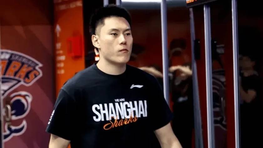 上海与3主力达成续约！张镇麟4年顶薪，李弘权2年C类，小偰3年B类