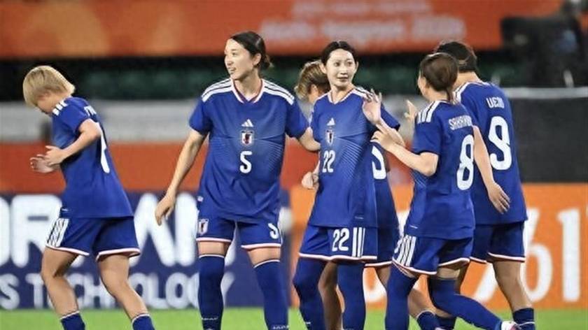 日本女足点球险胜朝鲜夺亚运三连冠，激战过后终圆梦，22比75背后故事多