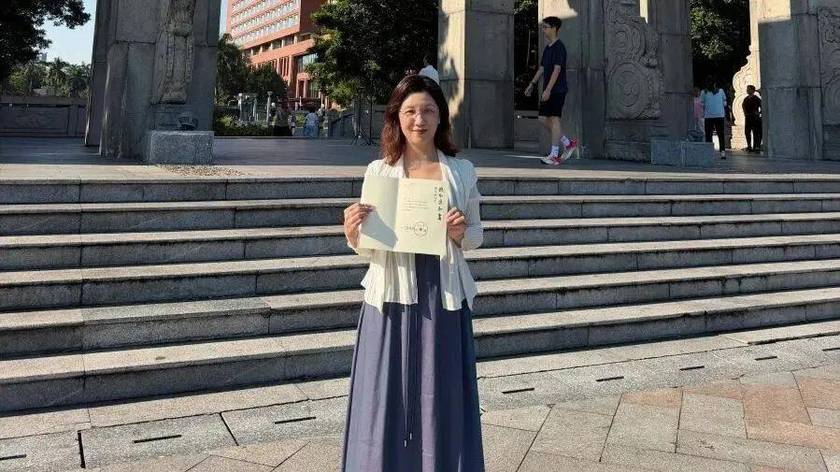 56岁李某刚退休就重返大学读研，瞒着丈夫备考