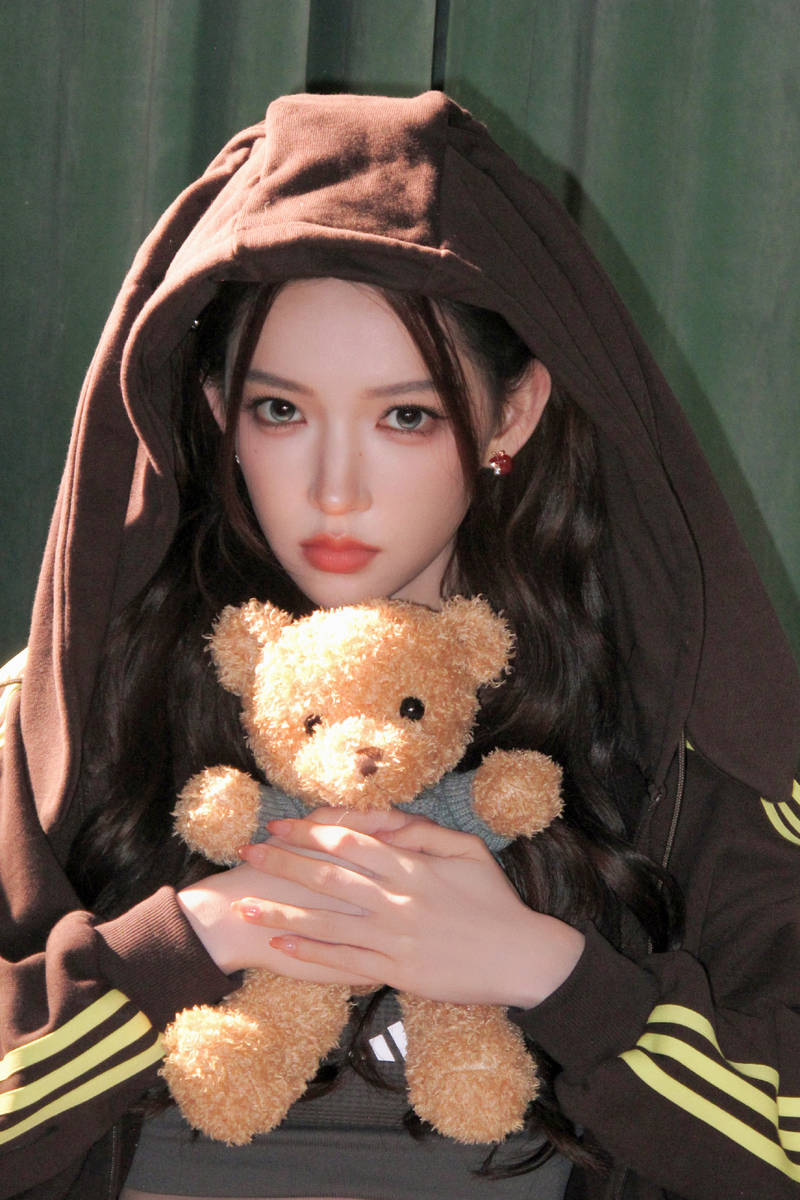 程潇化身兔耳萌妹少女感十足 打扮青春元气超养眼