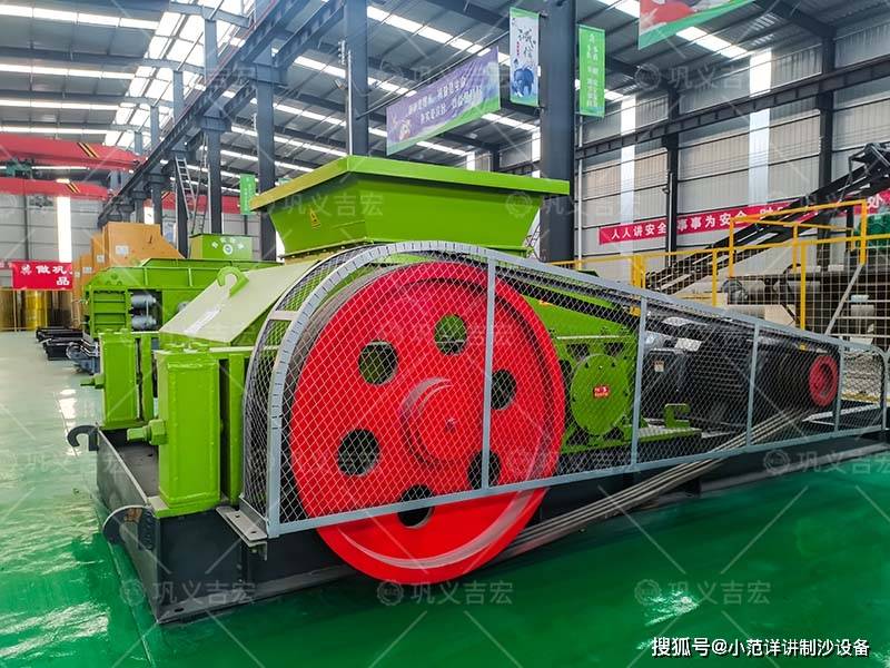 蚝壳粉碎机设备,双齿辊破碎机简介!_物料_环保_生产