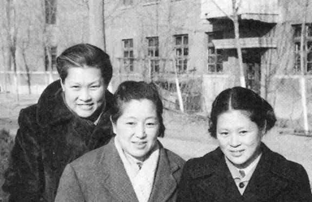 很多人只知道"原子弹之父"钱三强,却不知他的夫人家世非同一般_何泽慧