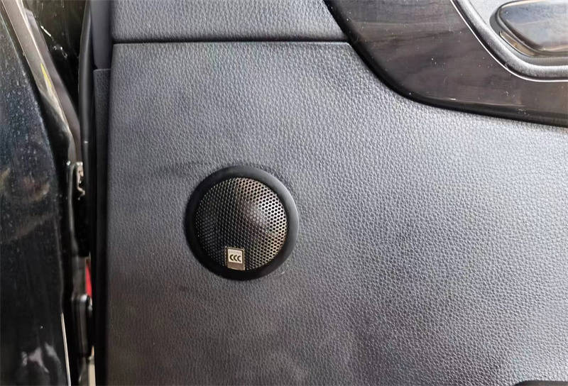 全景环绕音响效果 武汉歌德皇冠陆放汽车音响改装