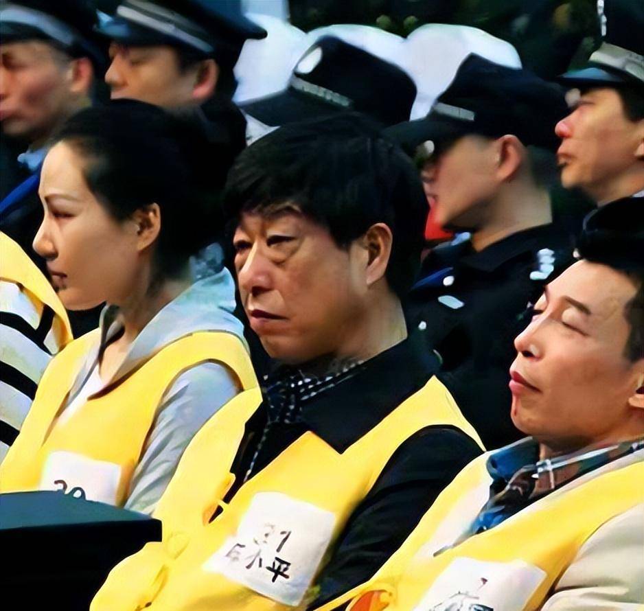 "天上人间"覆灭记:公然吸毒卖淫横行衡阳,2009年警方连根拔起_尹健