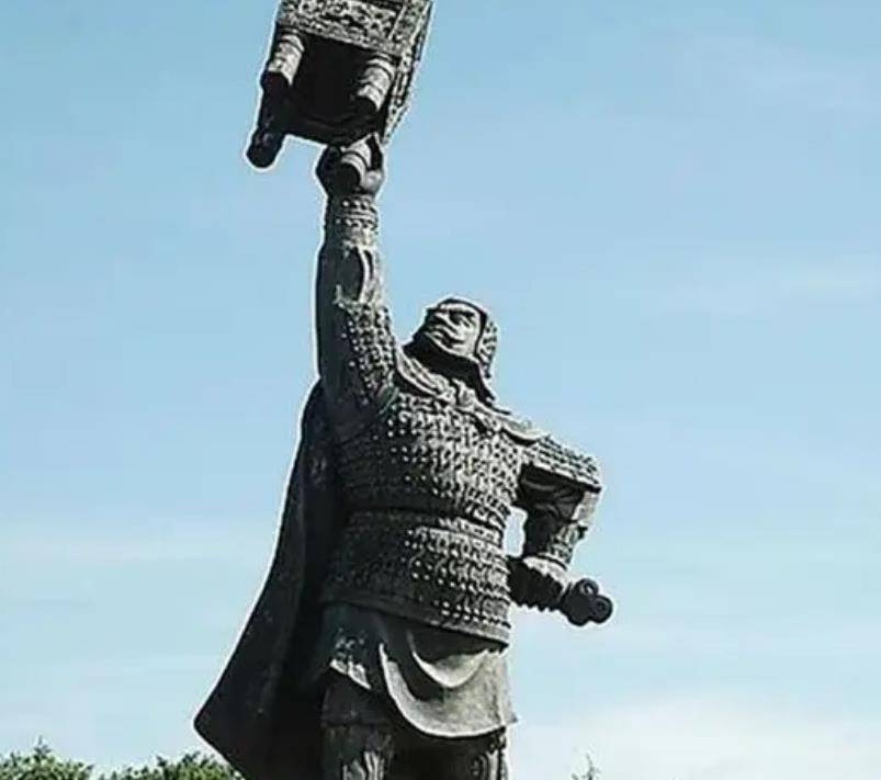 力能扛鼎的霸王项羽,举起来的鼎有多重?