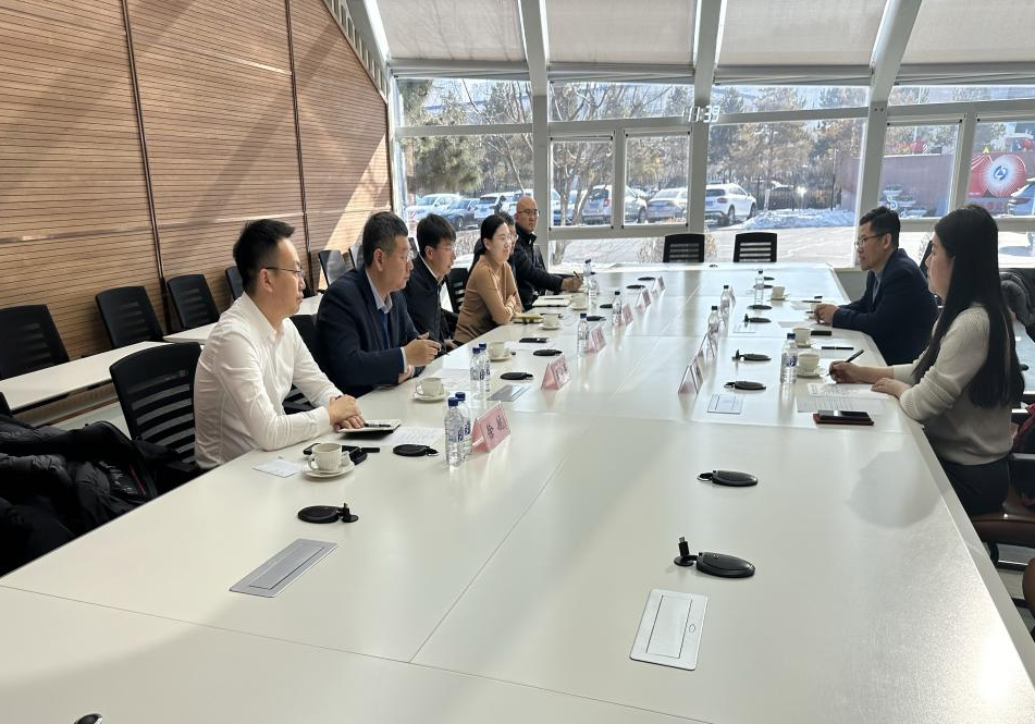 长发集团董事长王宏来一行来所考察调研