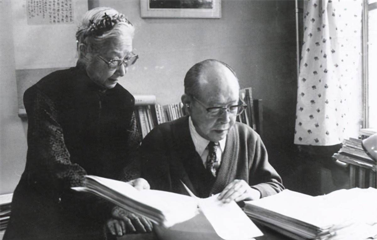 周有光与张允和:结婚70年,举案齐眉浪漫至极,这才是爱情_女子_时候