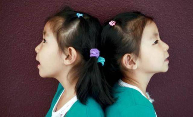 张莉莉_张薇薇_父母