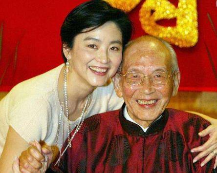 林青霞亲姐姐被叔叔养大,姐妹失散36年终团聚,今靠退休金生活_林莉_林