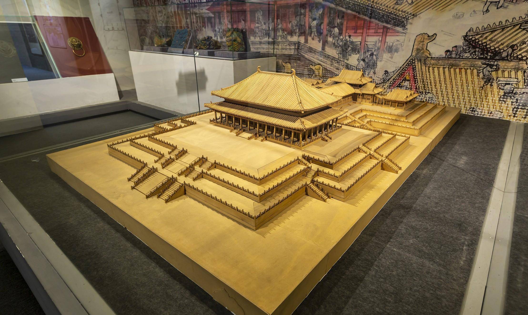 元大都宫殿复原模型汗八里:汗八里在蒙古语中意为"汗城",即可汗的居所