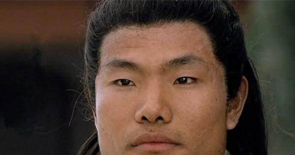 这简直是智勇双全的人物,但在少华山落草时,不仅手下仅有杨春,陈达