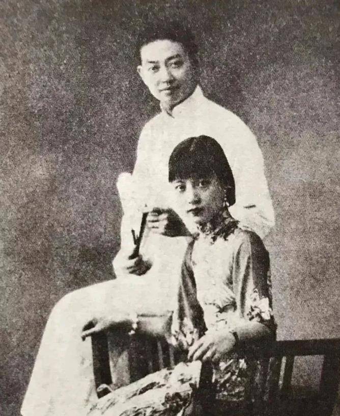 杜月笙痴爱孟小冬30年,62岁那年给了她名分,临终遗言让人泪目啊