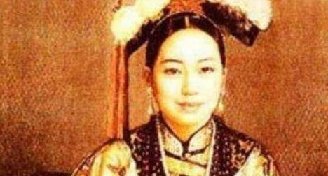 慈禧的"真实照片",被美国博物馆收藏至今,那才是她真实的模样_权力