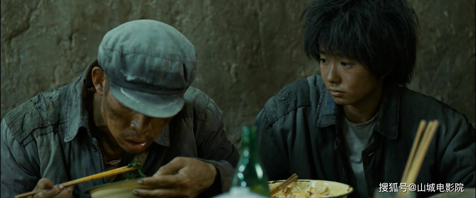 《一秒钟》中的感人瞬间:张译要账展现父爱如山_张九声_电影_闺女