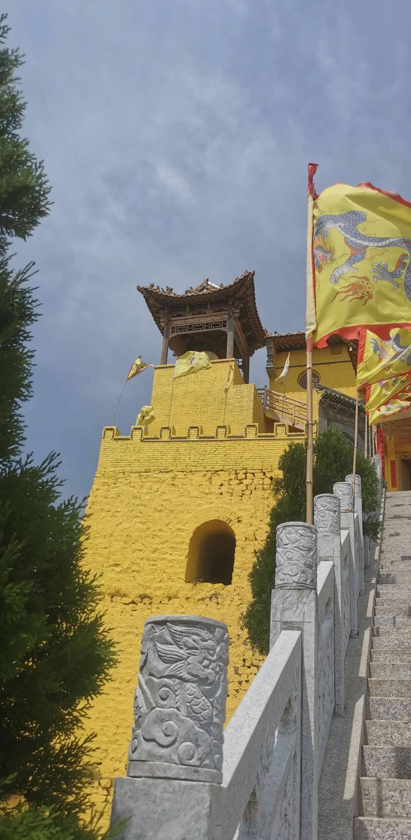 临汾有座天寿山传说是东汉刘秀下诏所建_关羽神_南老爷_日军