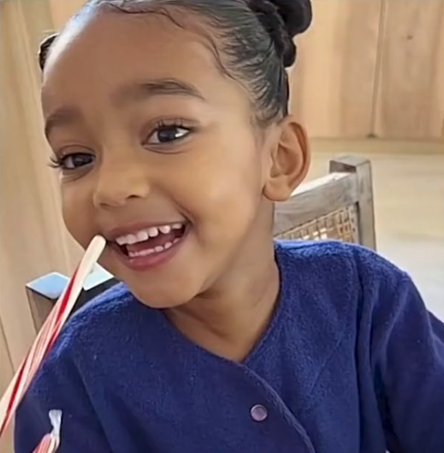 她被称为世上最美女孩,出生就坐拥几十亿家产 网友