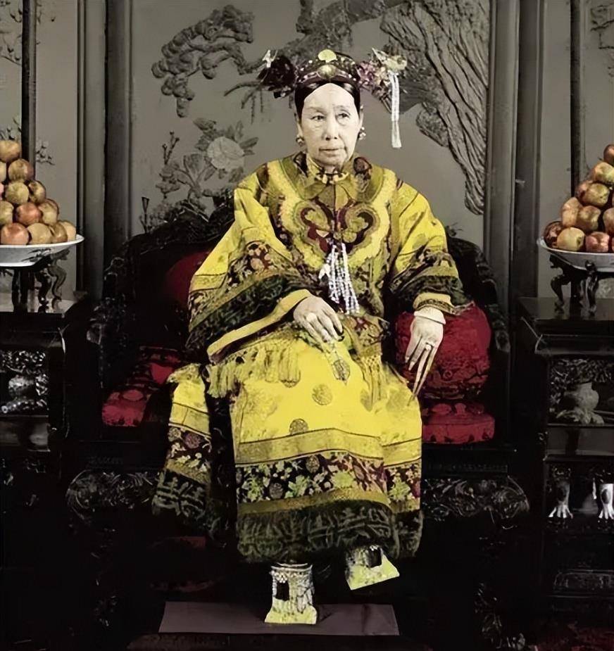 据统计,慈禧太后在1897年慈禧太后一个人就耗费了各种梨子47万多个