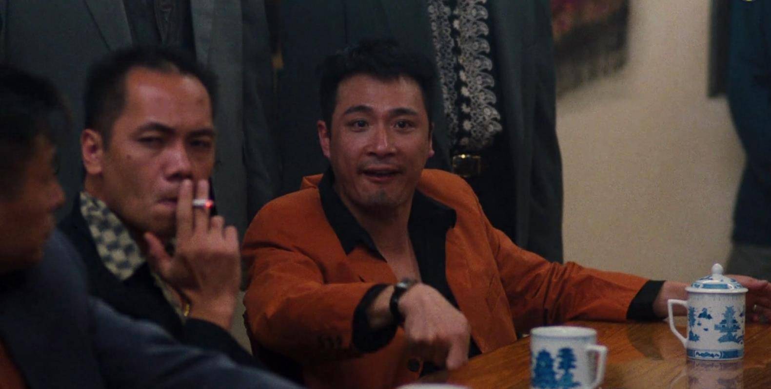 绕了一圈,吴镇宇说是靓坤,因