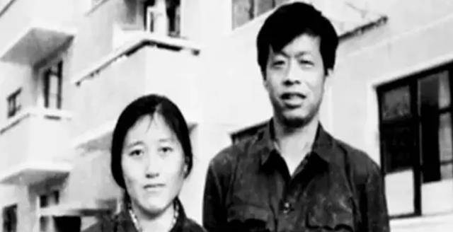 病,惨叫声长达几小时,邻居没报警,称不想管闲事_李银河_黄金时代_小说