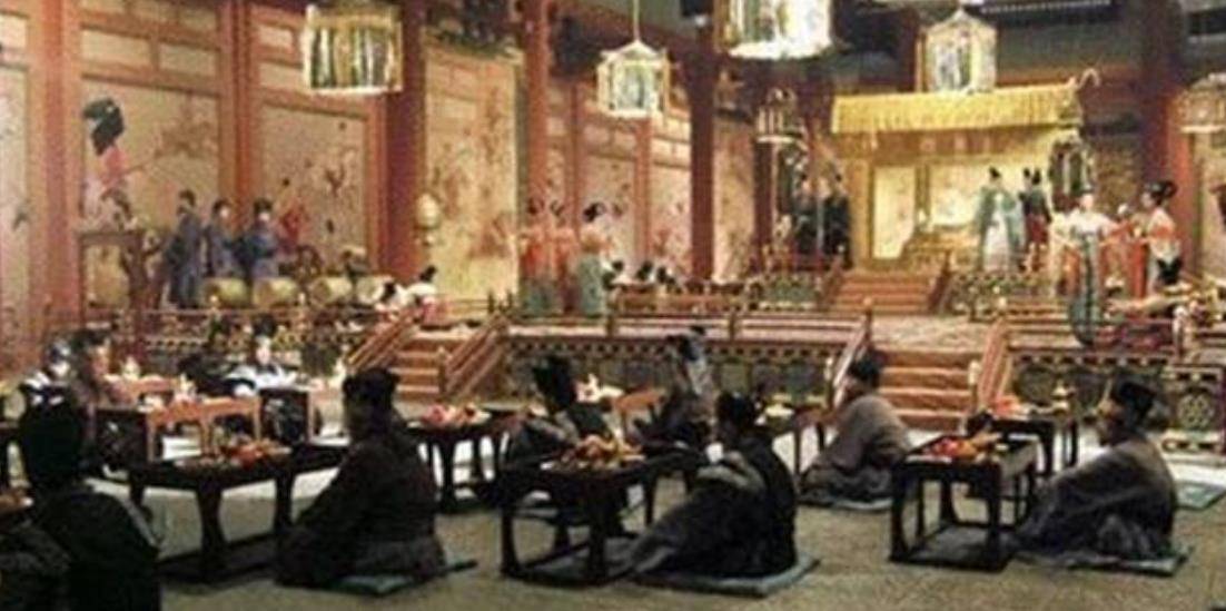 庆功宴上,众人以为将军不会写诗,不料将军大笔一挥,惊艳四座_曹景宗