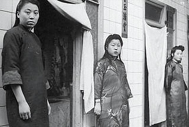 1961年,大地主刘文彩三姨太惨死街头,临死前竟无一句遗言_凌君如_宜宾