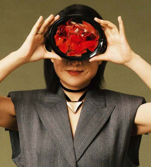 张小斐,许君聪,卜钰等人表演小品《一波三折》,首次亮相中央电视台春