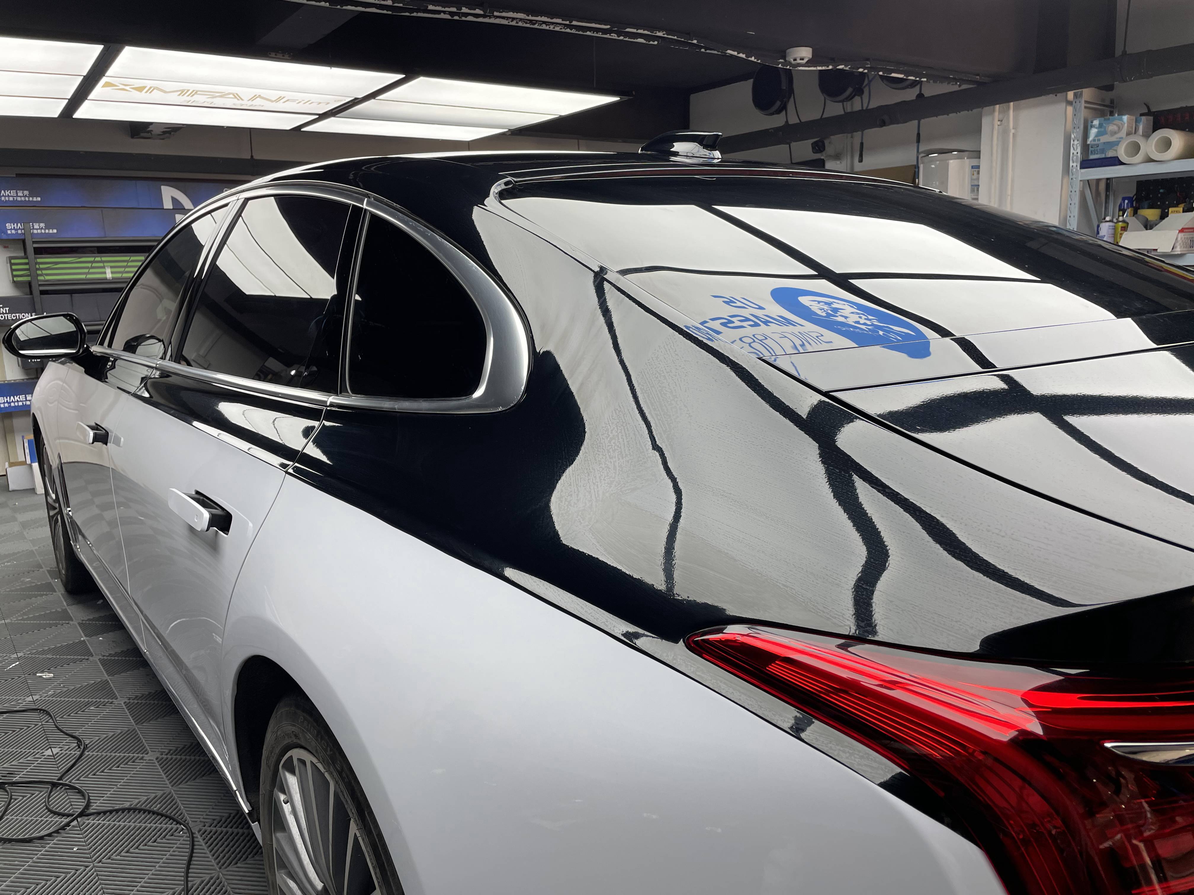 汽车窗户隔热膜贴膜价格,车辆窗户隔热膜贴膜就选骏仔贴膜!