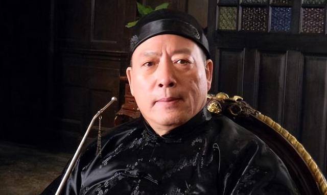 上海青帮老大黄金荣,霸占整个上海滩却曾遭暴打,晚年?