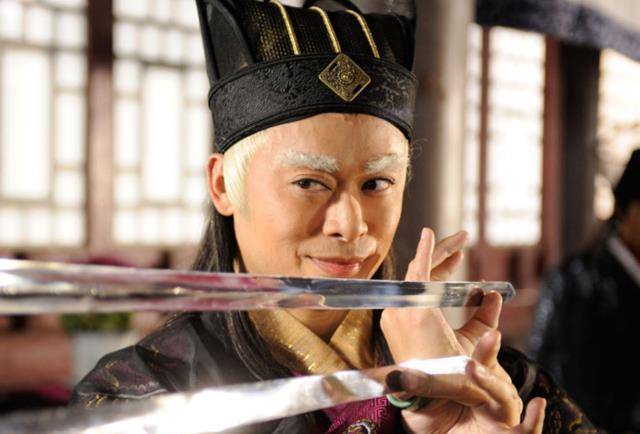 历史上有三个假太监,一个称霸后宫,一个睡了皇后,一个