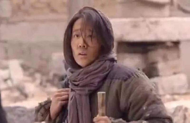 长大后的涂明涛曾经说:"母亲背着我,向北去过湖北