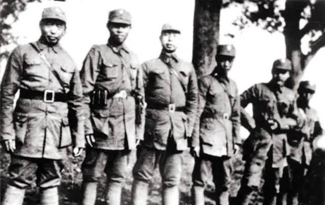 沙家浜36个伤员10人死于败血症,1人被冲走,25人也能