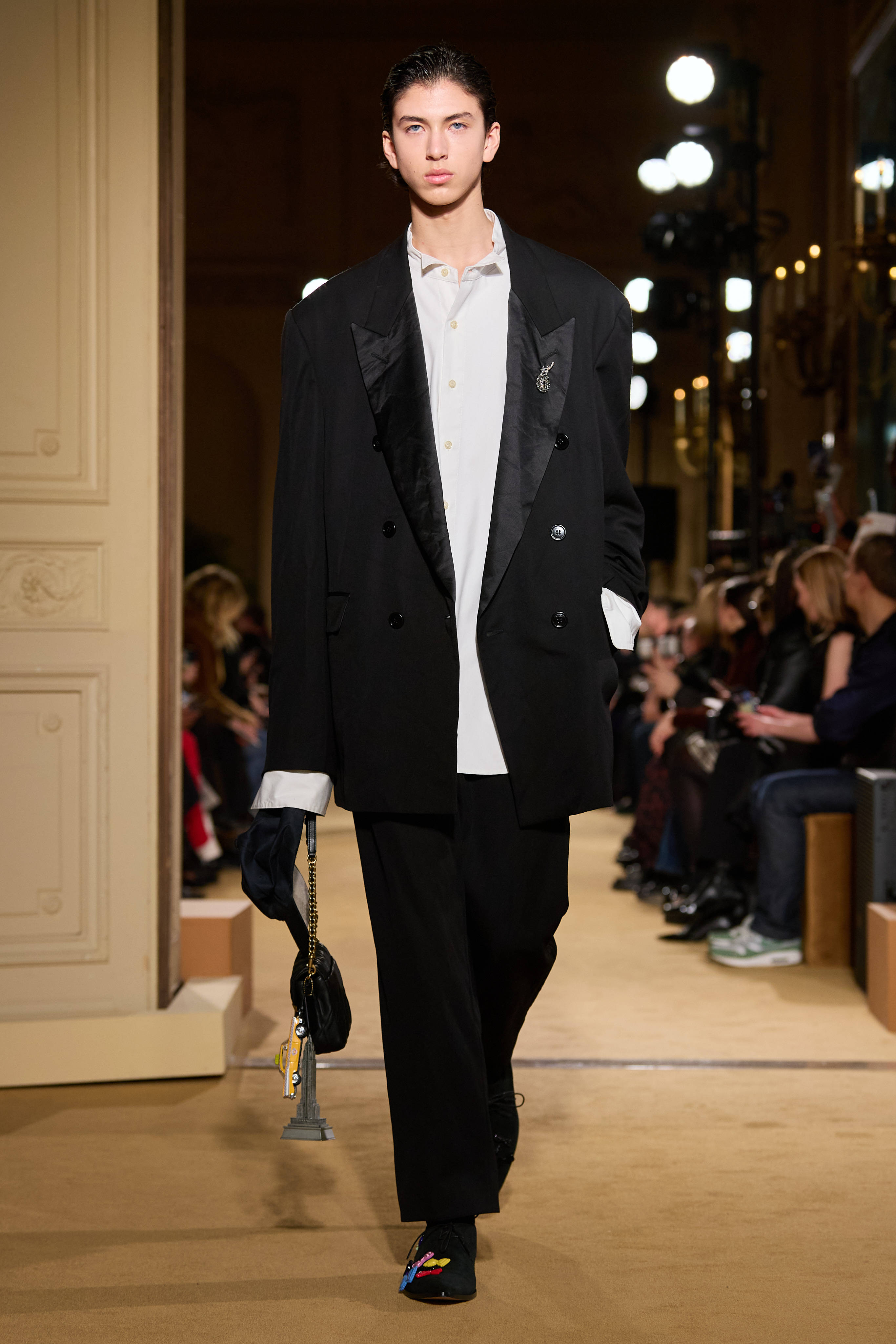 coach发布2024秋季高级服饰系列_vevers_stuart_手袋