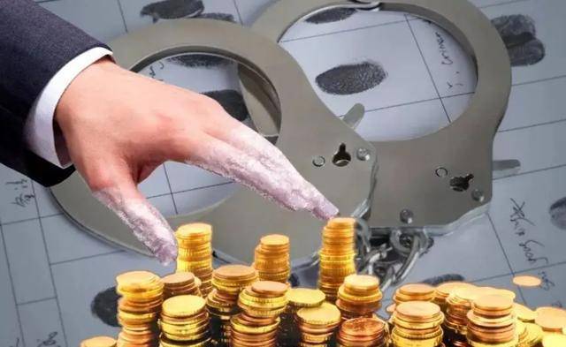 1999年一富商2万伪造金缕衣,故宫专家估价24亿,轻松骗走银行5亿