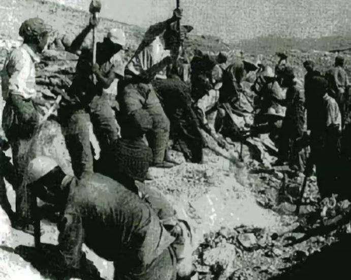 谷景生将军:妻子落难后拒绝离婚,遭关押审查12年,子女现状如何_抗日