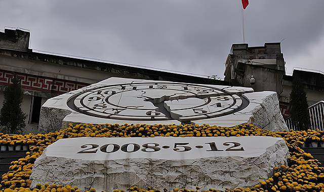 汶川地震,22岁美女对救命恩人"以身相许",他们现在怎么样了_沙鸥_巴帅