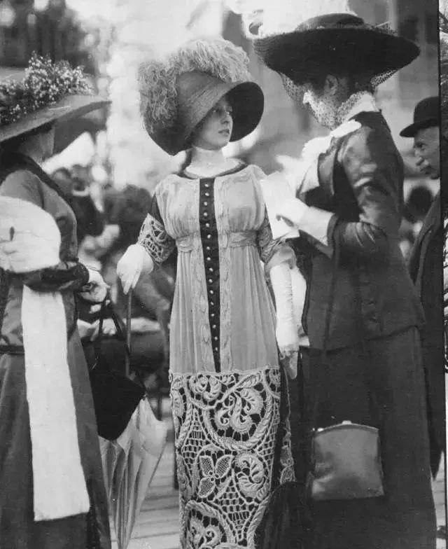 40张书上无法看到的照片,每一张都是历史的缩影_女性_美国_日本