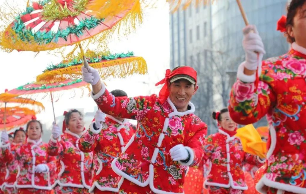 走街红火接地气 文旅融合图振兴——原平市元宵节街头文艺活动异彩