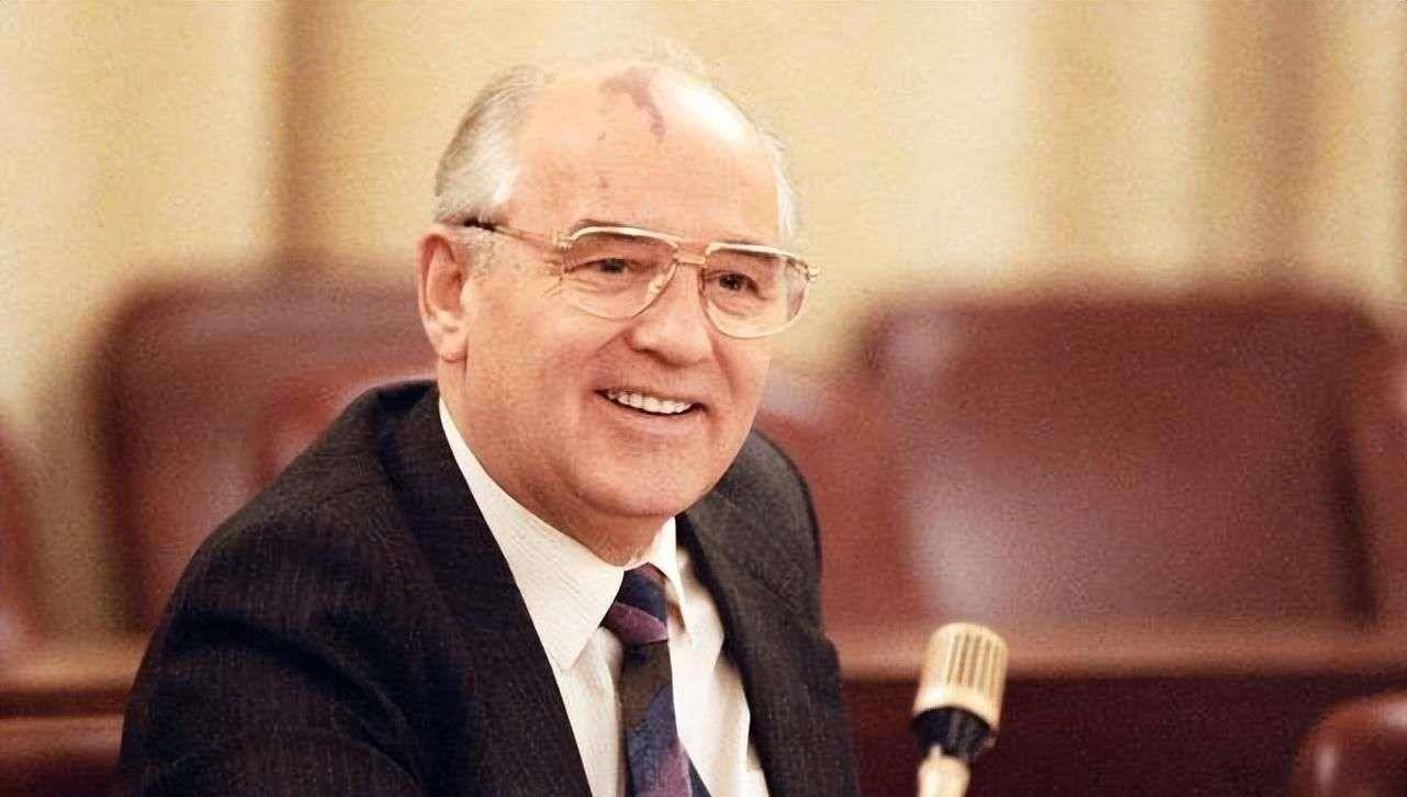 苏联解体15年后,戈尔巴乔夫告诫中国一句话,究竟有何用意?