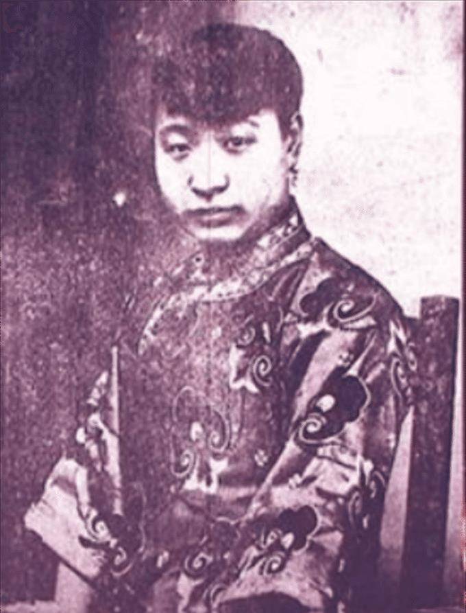 小凤仙晚年痴呆,死前紧攥蔡锷的照片,蔡锷儿子:她是自作多情_故事