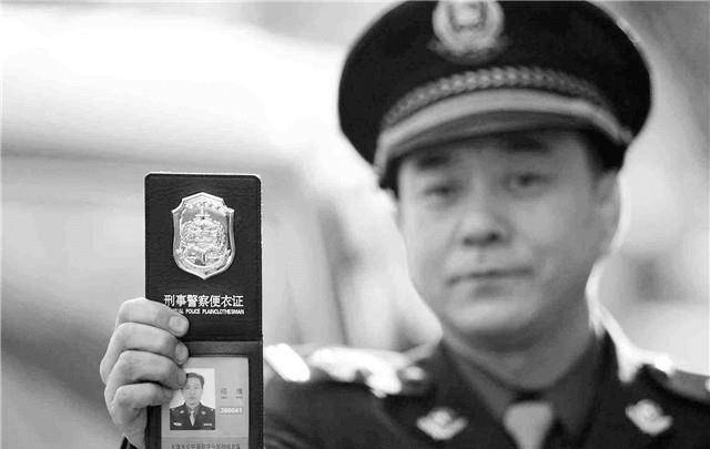 为什么抓一个匪徒需要出动几十个警察_国家_暴力_威胁