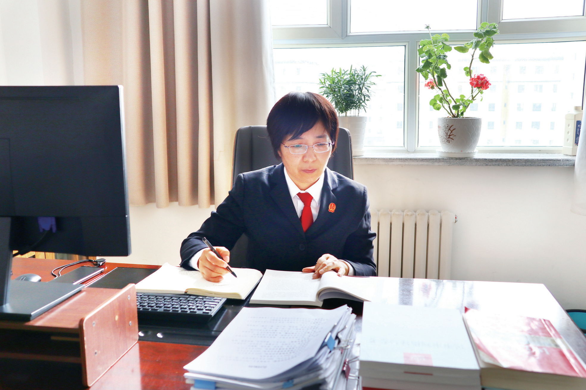 援疆干部曹慧:做一名法治建设的使者_工作_昭苏县_调解