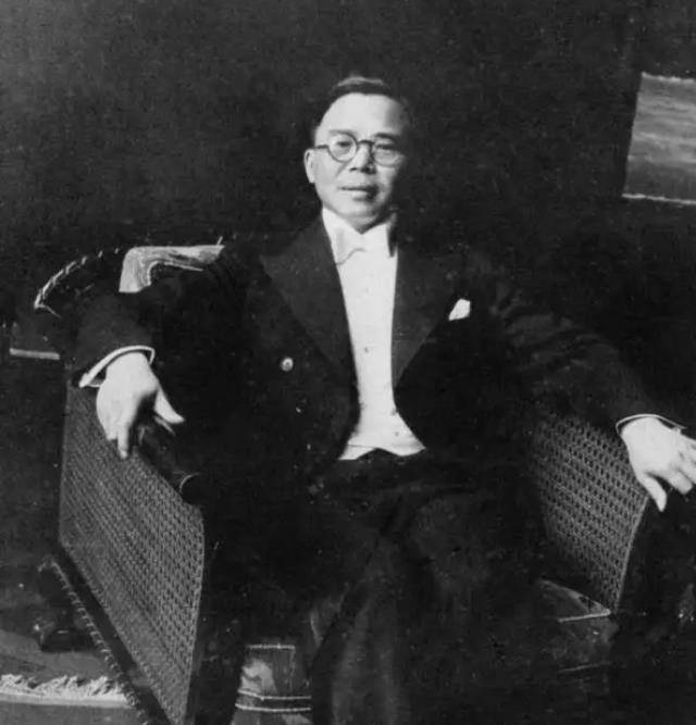 据当年的媒体记载,沈恩钦容貌端丽秀美,在嫁给沈恩