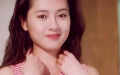 曾是香港"限制级影片女王"的她美貌胜过舒淇,如今52岁意图复出