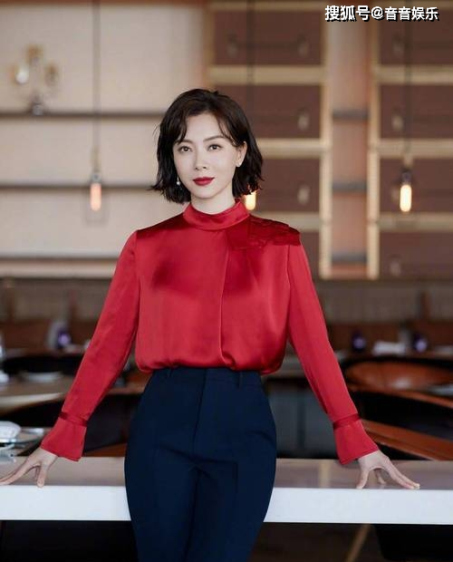 陈数46岁魅力爆棚!颜值身材双赢,越老越有味道!_岁月_女性_表演