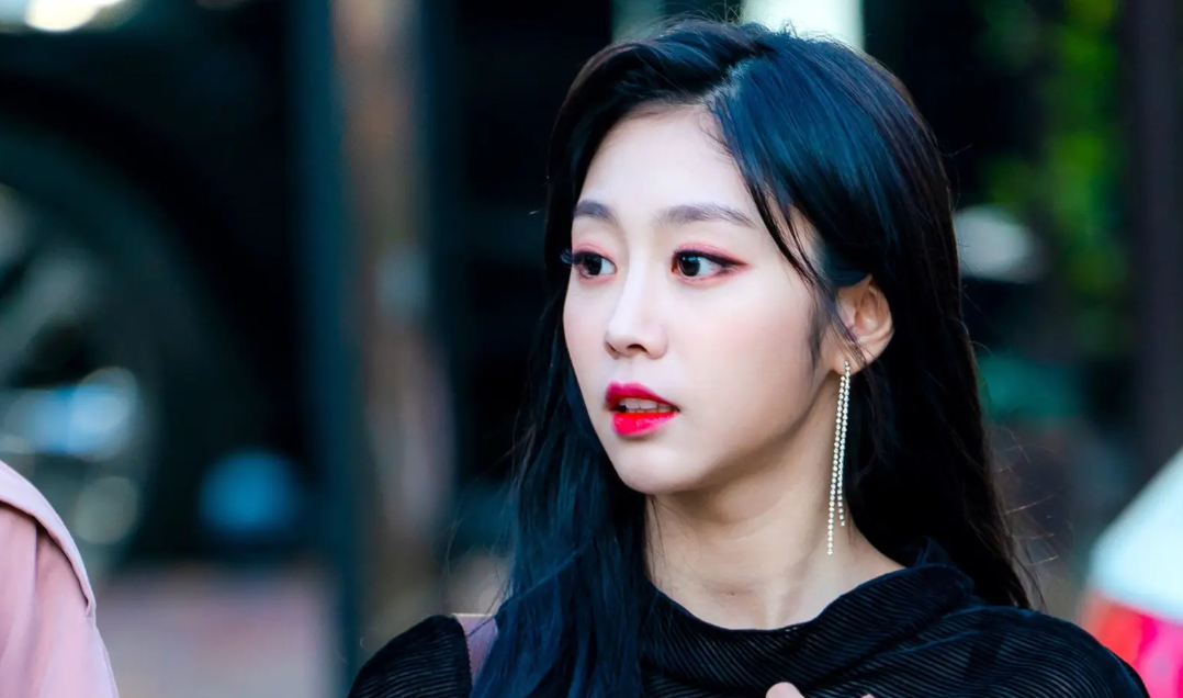 韩国女星果真能屈能伸,国内女星也该学学_徐智秀_明星_生活