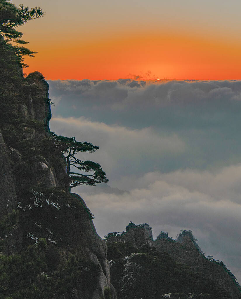 去黄山游玩必去值得打卡的十大景点介绍,保姆级攻略!_阿洁_温泉_区域