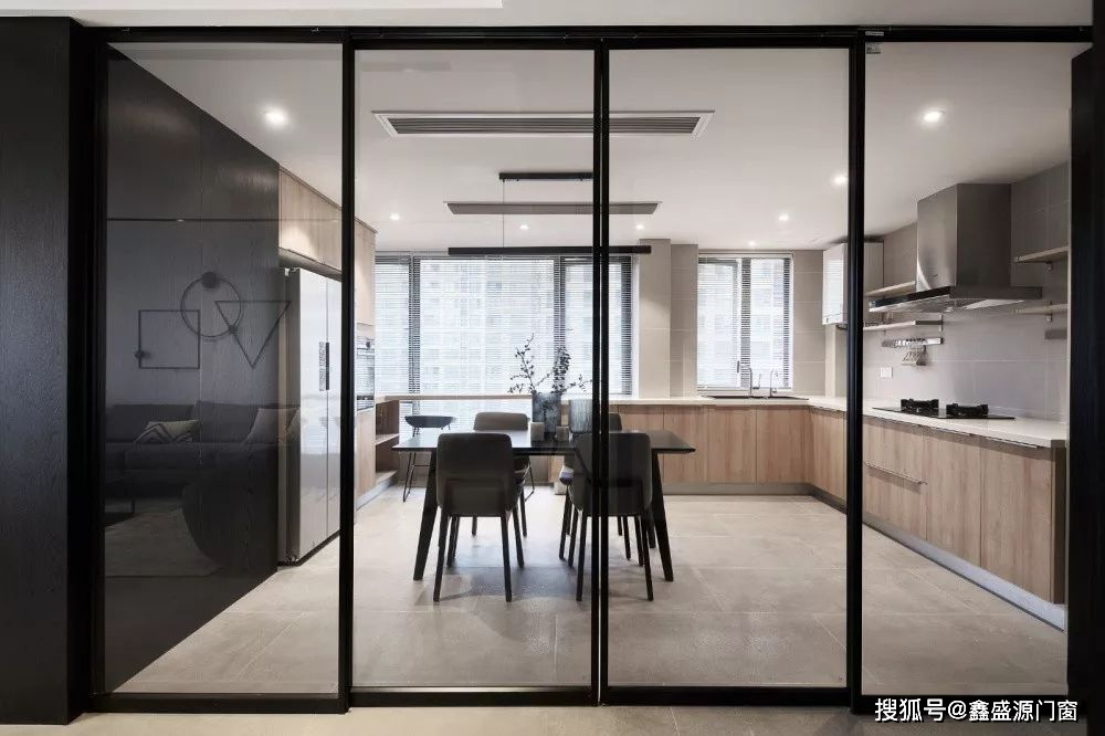 厨房推拉门选购,这些技巧可要记好了_玻璃_质量_轨道