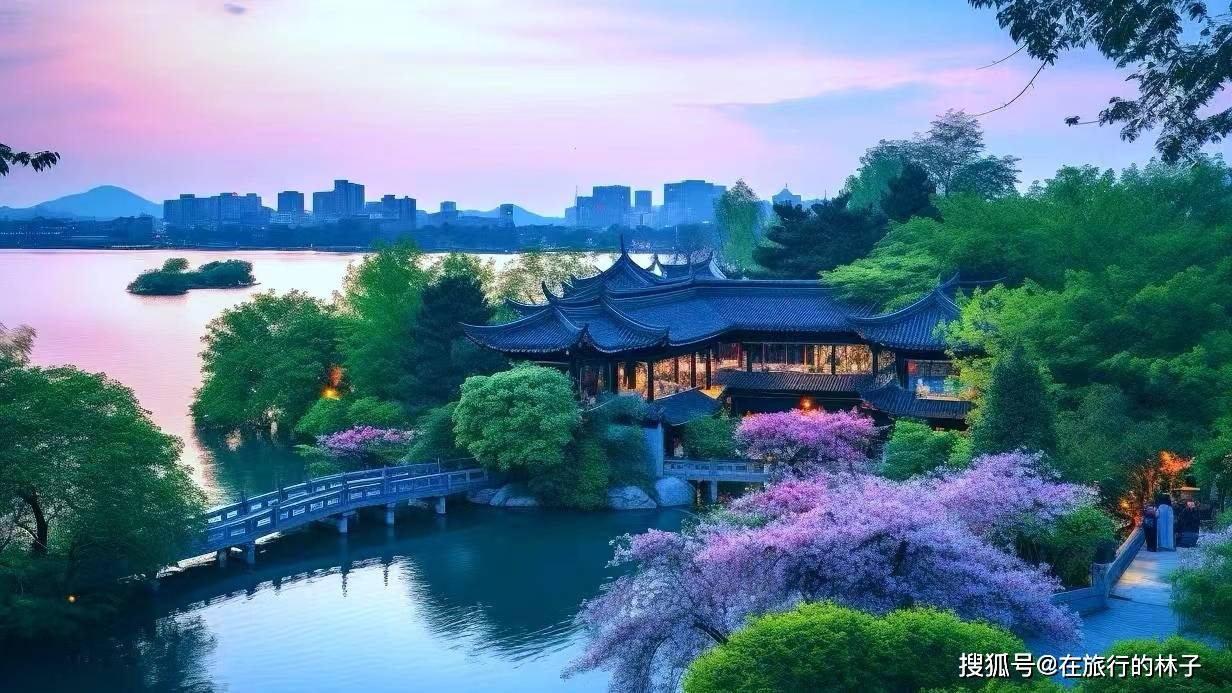 的天花板,只有身临其境,才能邂逅独属这个季节的美_西湖_杭州_风景区