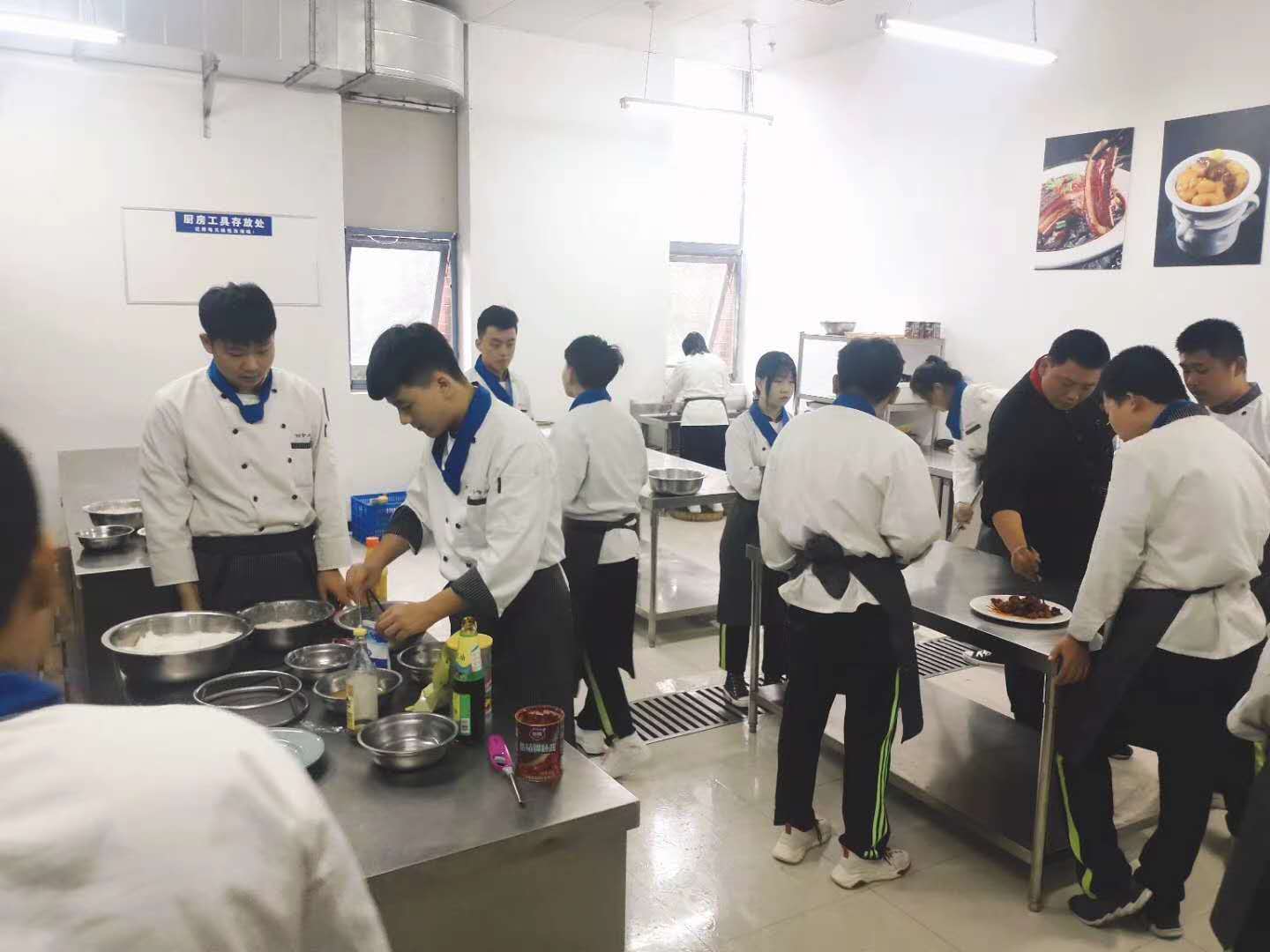 沈阳高级技工学校图片