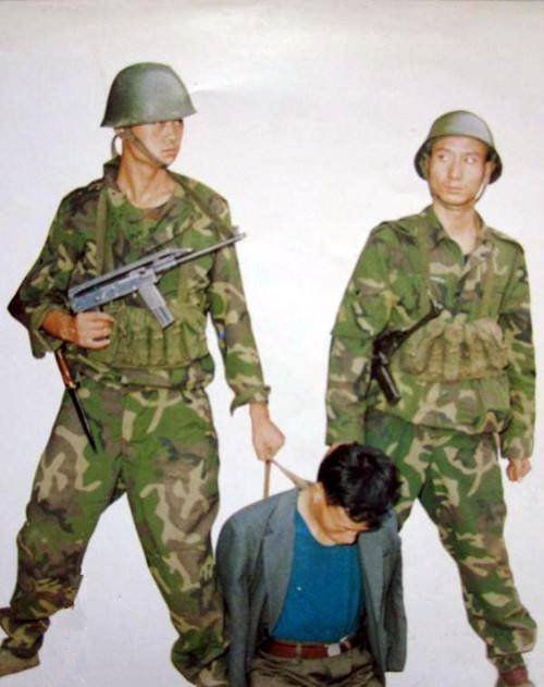 原创他24次打入贩毒集团内部遗体被发现时全身白霜眼睛始终闭不上